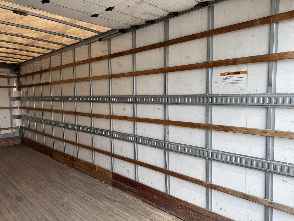 Used 2021 Freightliner M2 106