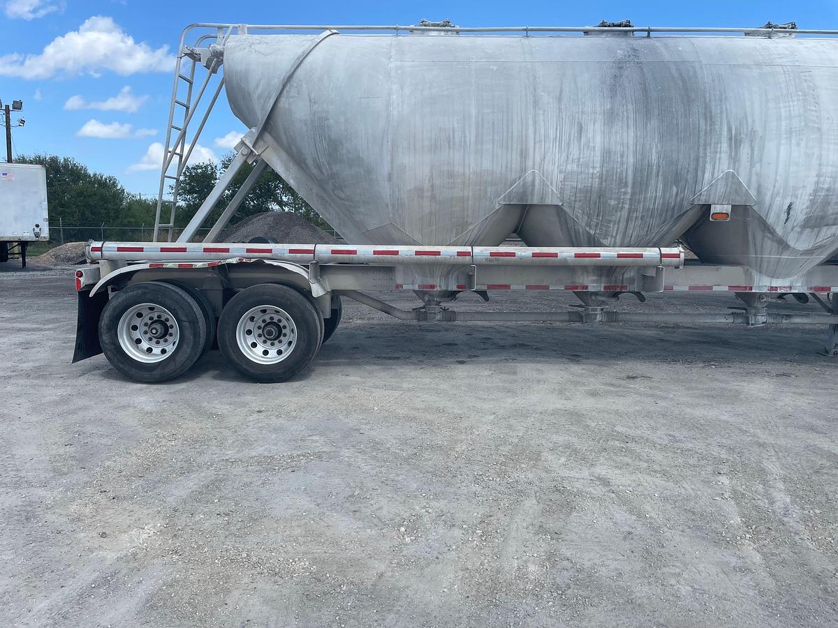 Used 2015 Vantage Pneumatic