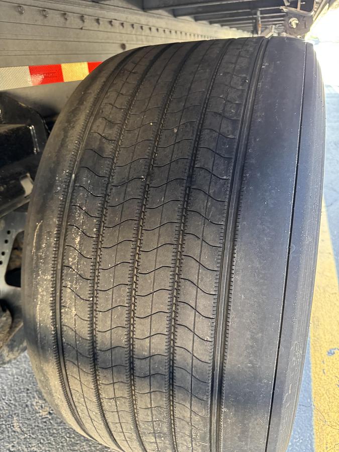 Used 2018- 50' Reitnouer Max Lite All Aluminum W/Rolling Tarp System & Front Lift Axle