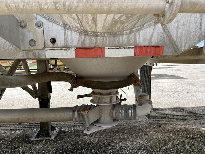 Used 2006 Heil 1000 cu.ft.