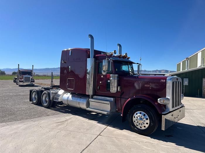 Used 2019 Peterbilt 389 Sleeper