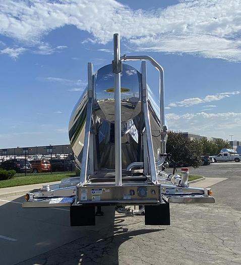 2024 J&L Food Grade Pneumatic Trailer