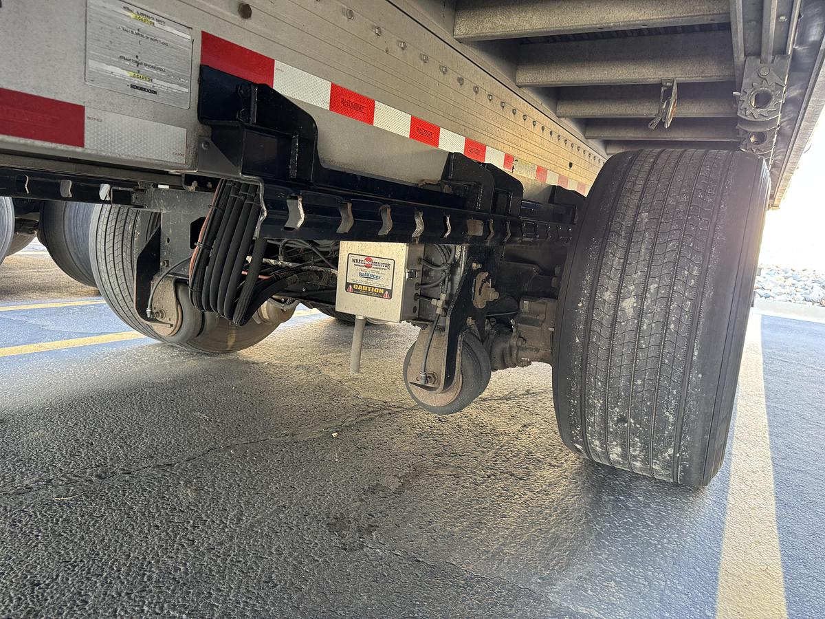 Used 2018- 50' Reitnouer Max Lite All Aluminum W/Rolling Tarp System & Front Lift Axle