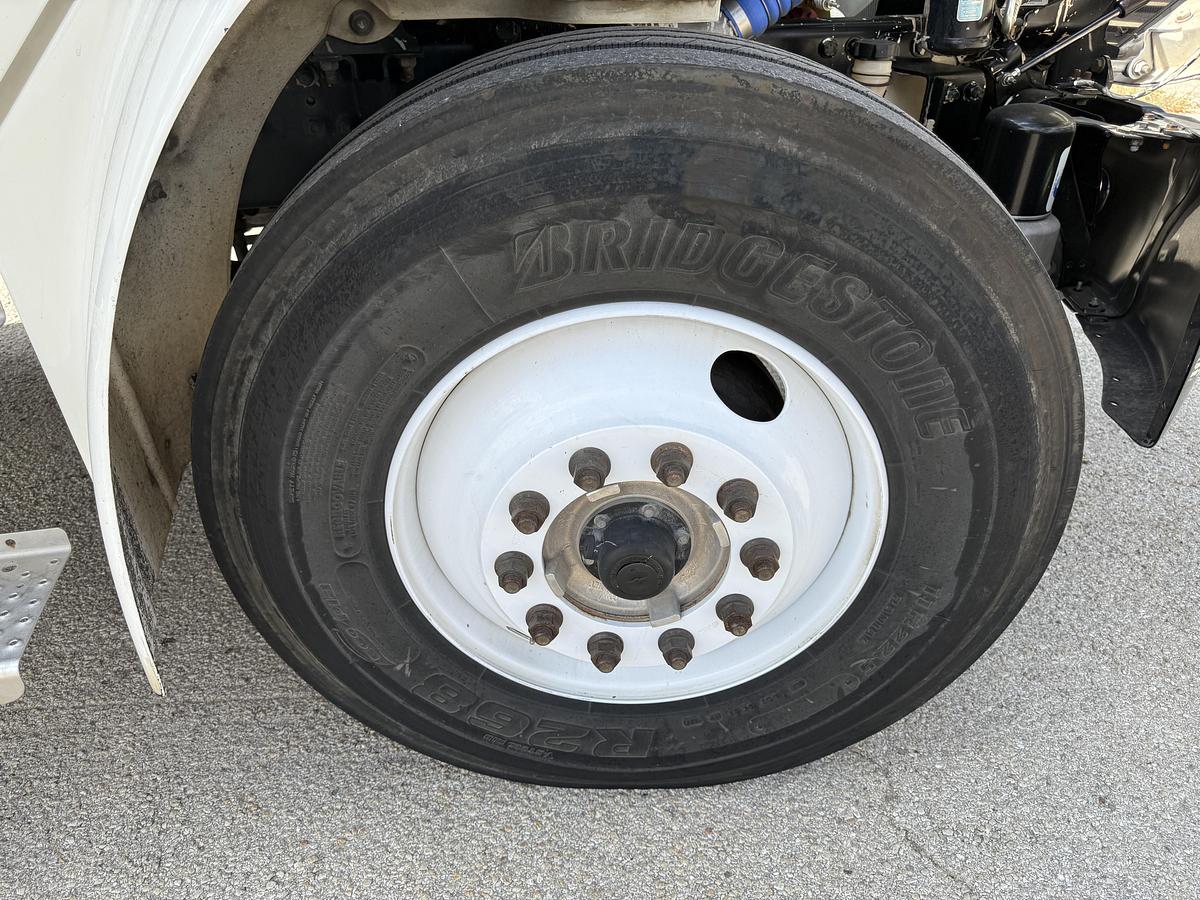 Used 2021 Freightliner M2 106