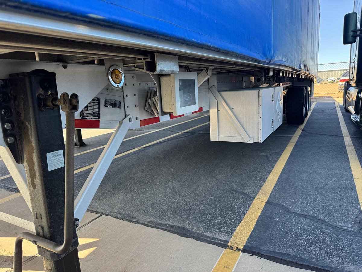 Used 2016 48' Reitnouer MaxLite Flatbeds W/Rolling Tarp System