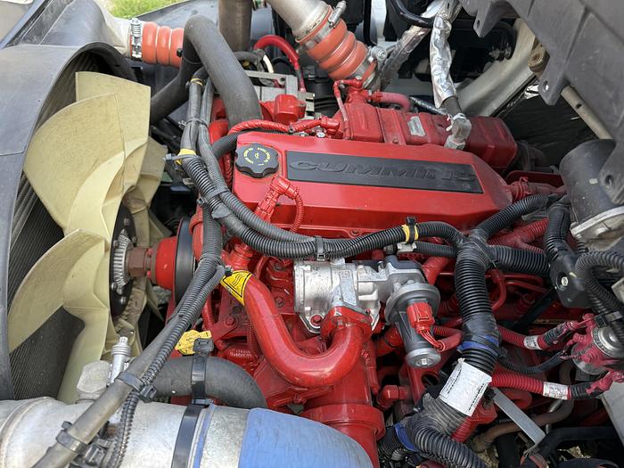 Used 2019 International 4300