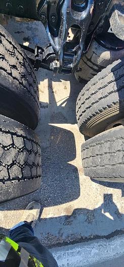 Used 2022 Peterbilt 389 Sleeper