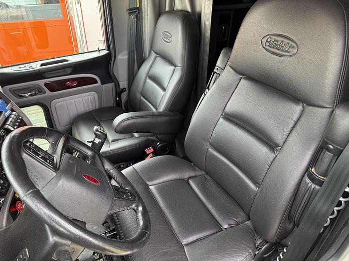 Used 2024 Peterbilt 389