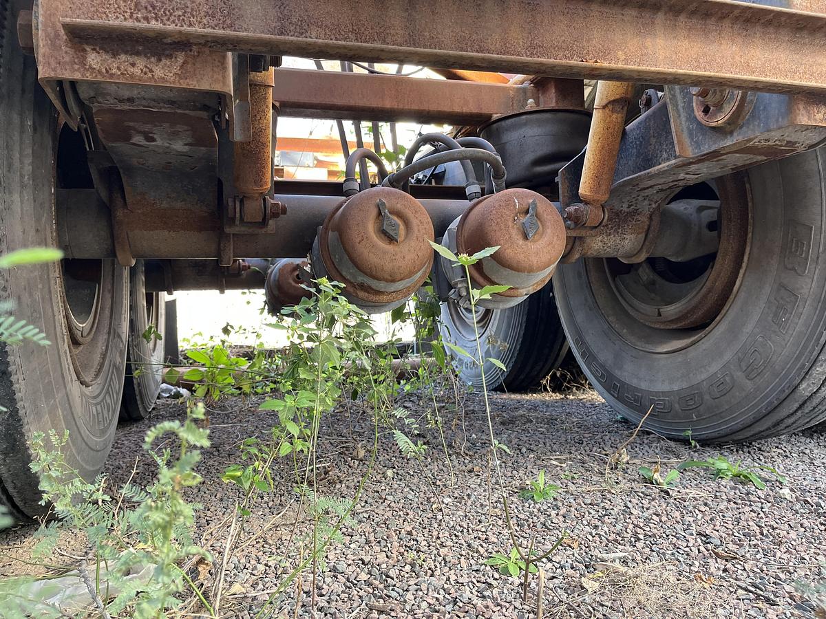 Used 1981 Heil 1040 Pneumatic Trailer