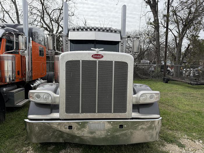 Used 2024 Peterbilt 389