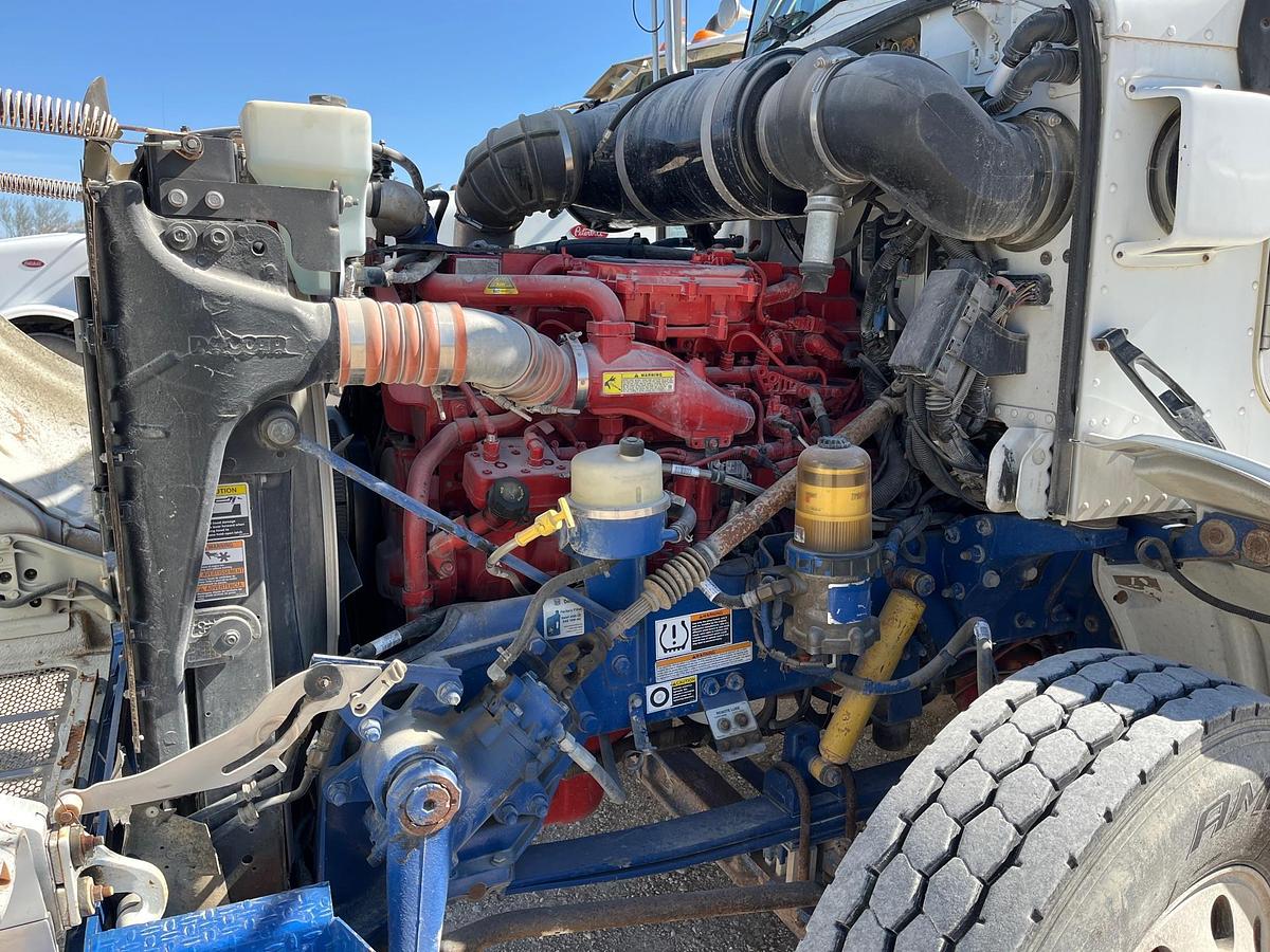 Used 2012 Peterbilt 365 Winch Truck