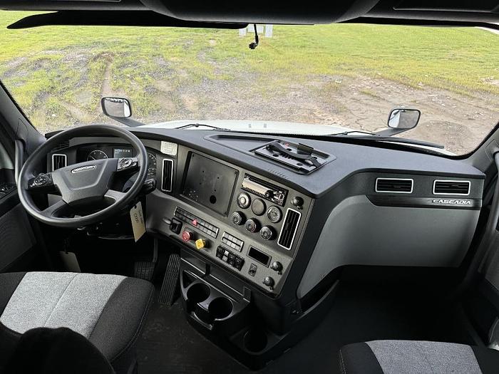 Used 2020 Freightliner PT126 Sleeper