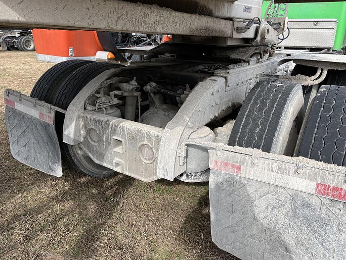 Used 1993 Peterbilt 379 Day Cab