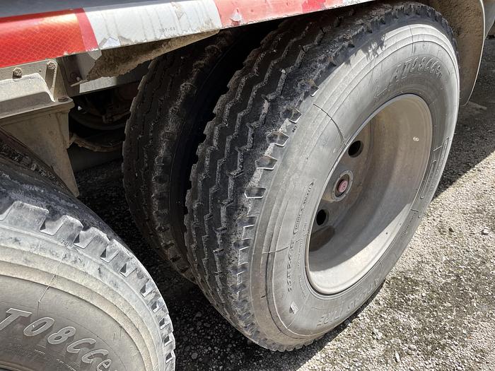 Used 2012 Mac 1050 cu.ft.