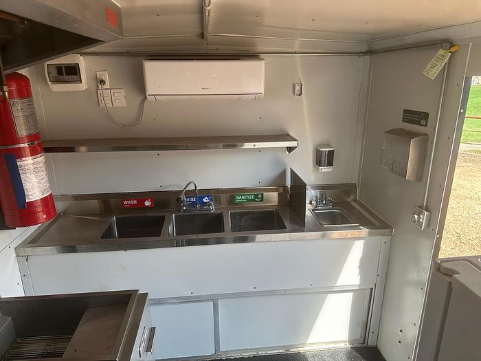 Used 2020 Margo Concession Trailer