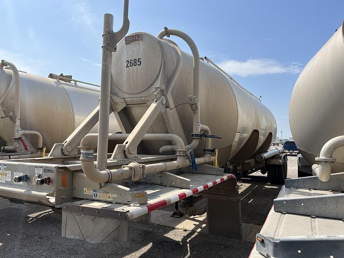 Used 2015 Heil 1040 cu.ft.