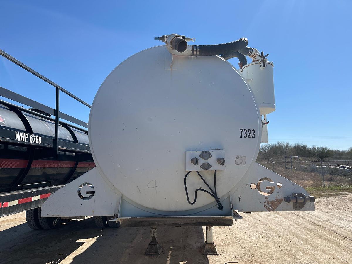 Used 2010 Galyean Vac Tank Trailer