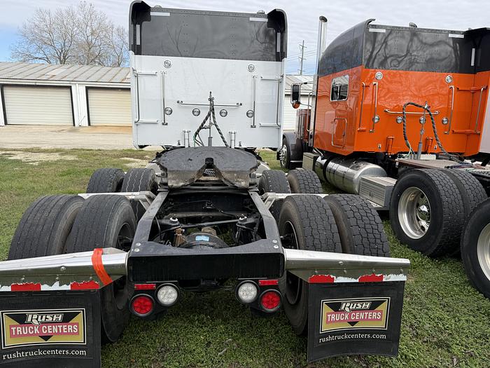 Used 2024 Peterbilt 389