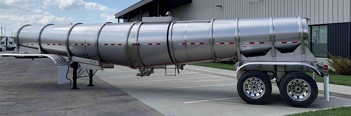 2025 Polar Fertilizer Trailers