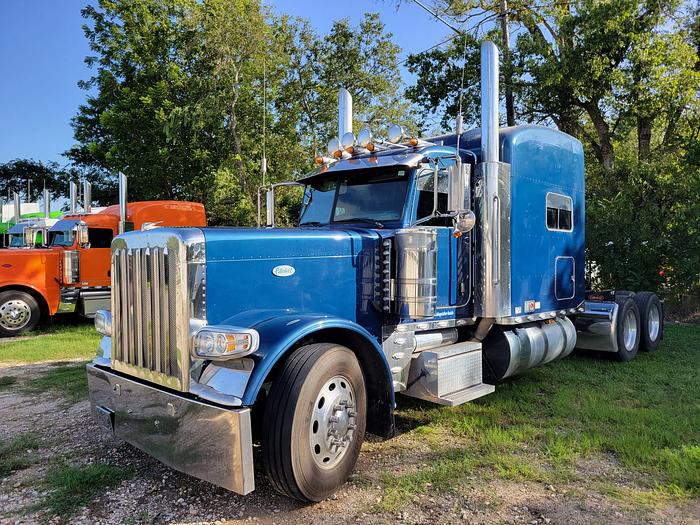 Used 2023 Peterbilt 389