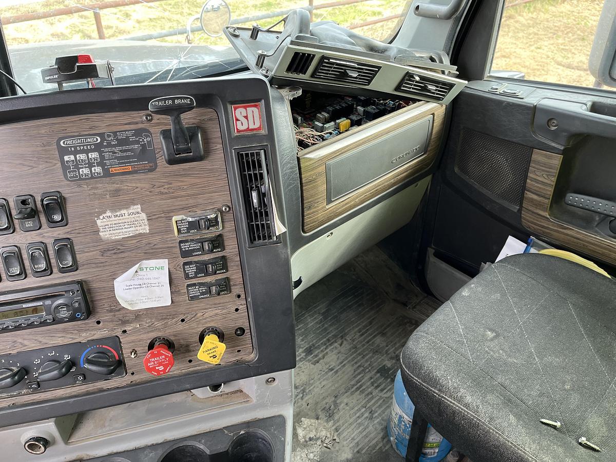 Used 2011 Freightliner Coronado 122SD Day Cab