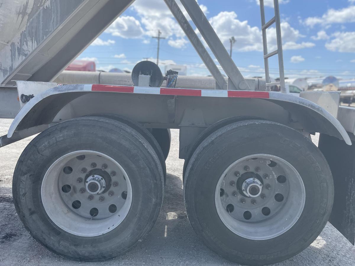 Used 2015 Vantage Pneumatic