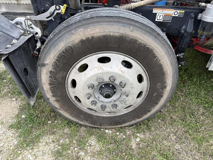 Used 2024 Peterbilt 389