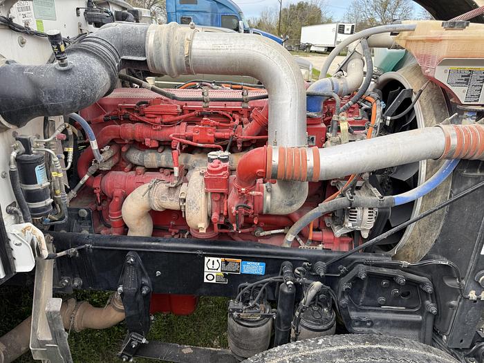 Used 2024 Peterbilt 389