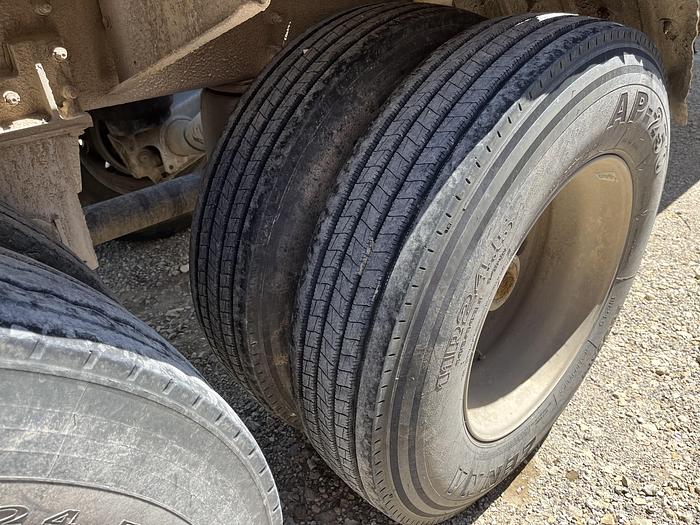 Used 2013 Heil Pneumatic