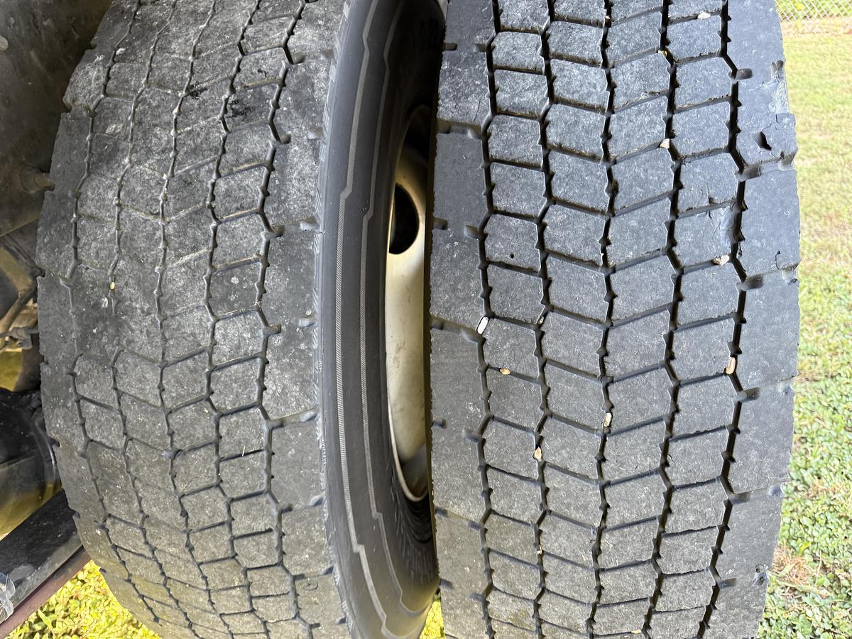 Used 2021 Freightliner 26' M2