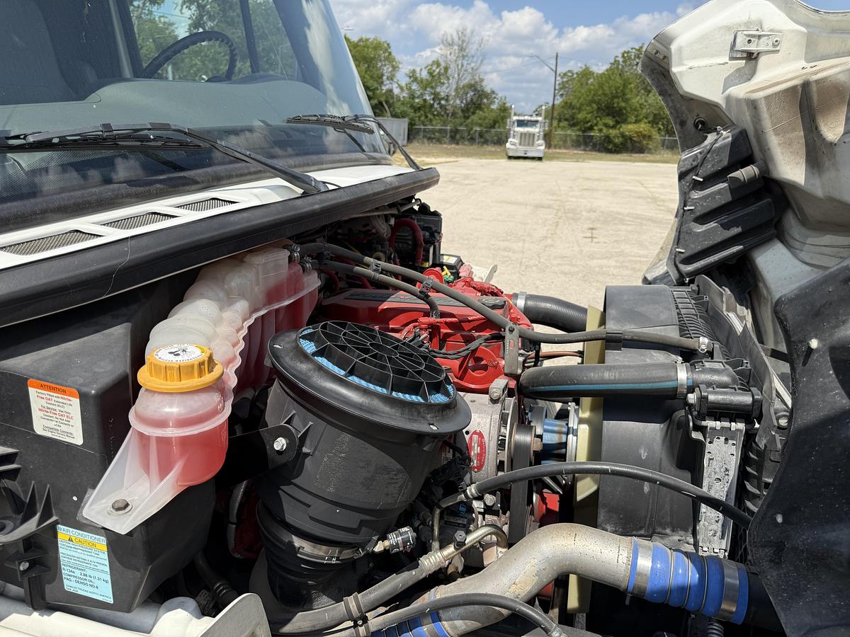 Used 2020 Freightliner M2 106