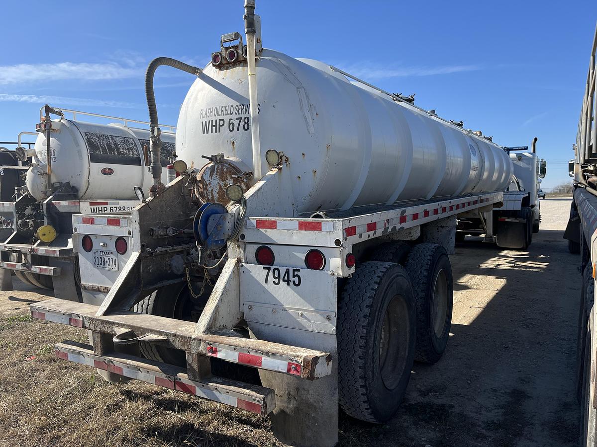 Used 2016 Troxell Vac Tank Trailer