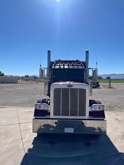 Used 2019 Peterbilt 389 Sleeper