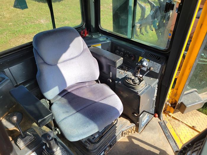 Used 2013 Dressta Crawler Dozer