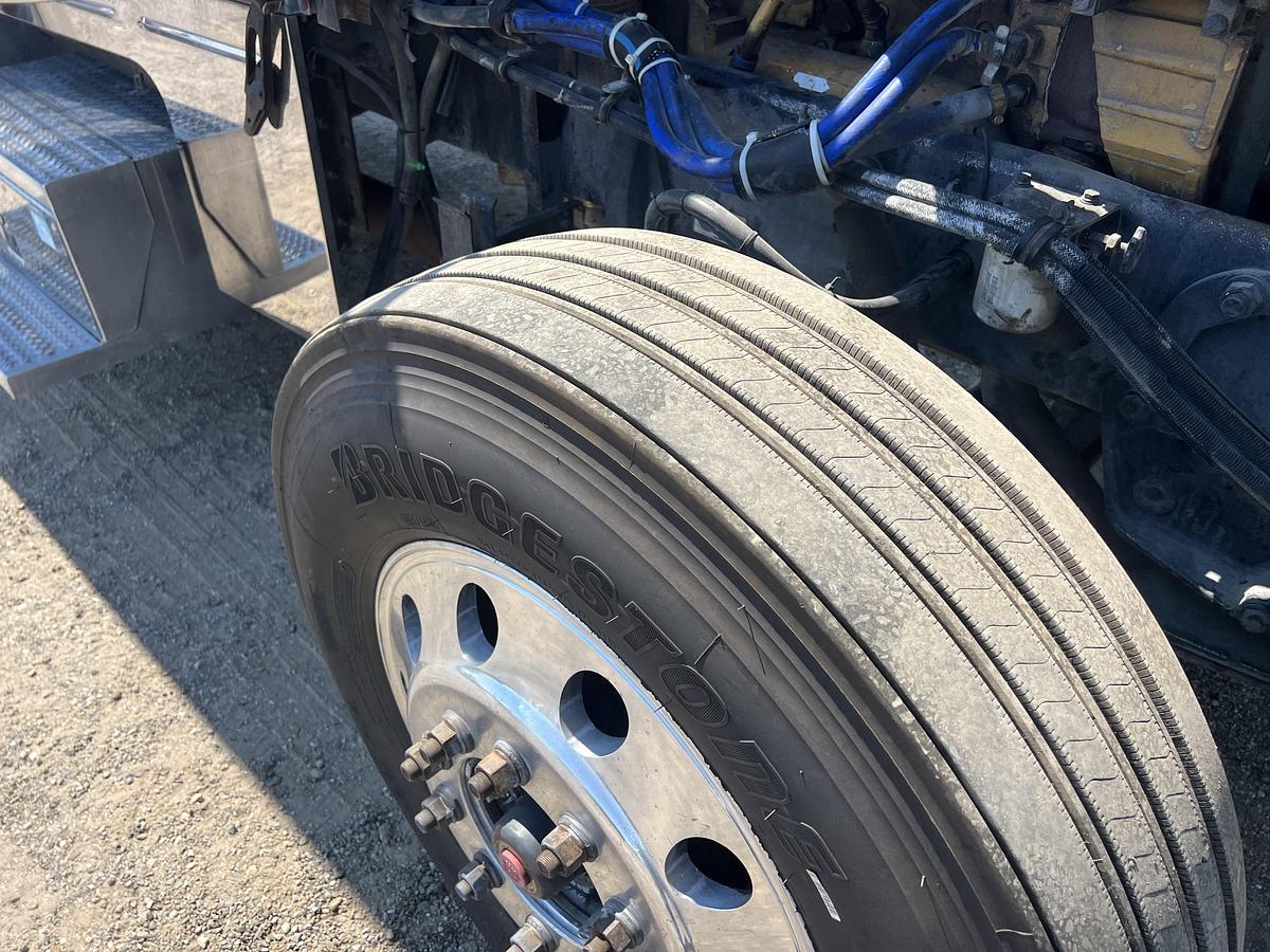 Used 2005 Peterbilt 379 EXHD