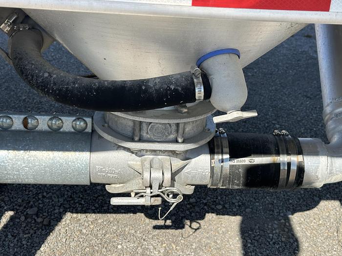 Used 2012 Vantage 1000 cu.ft.