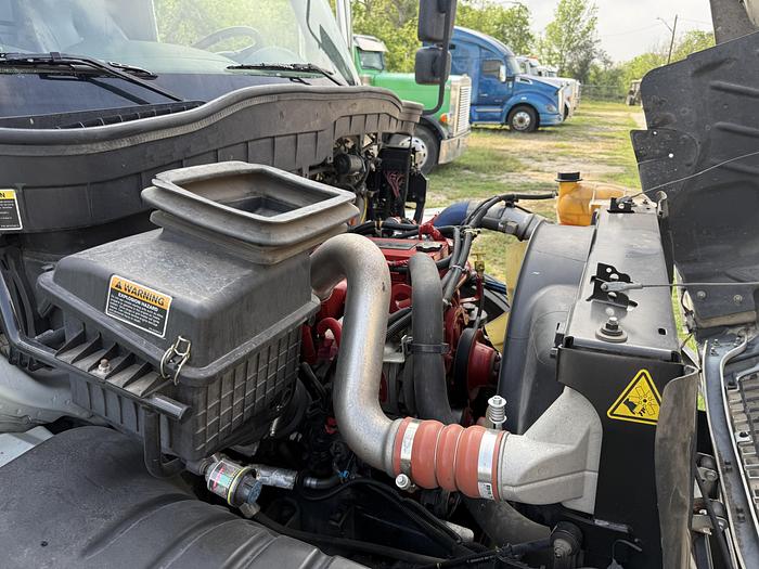 Used 2019 International 4300