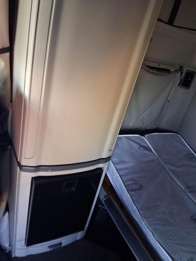 Used 2020 Peterbilt 579 Sleeper