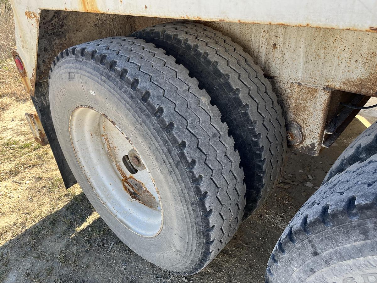 Used 2011 Dragon Vac Tank Trailers