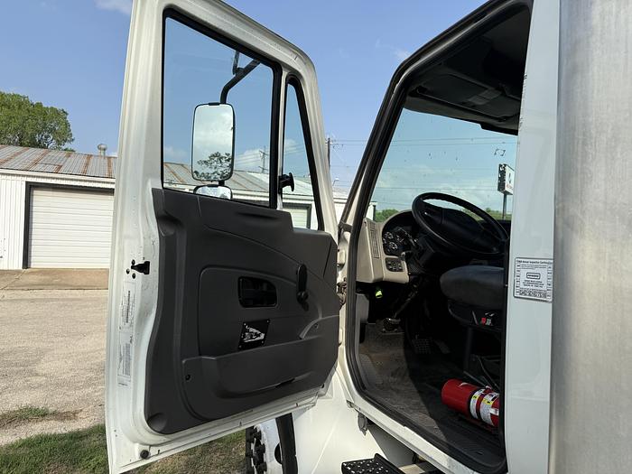 Used 2019 International 4300