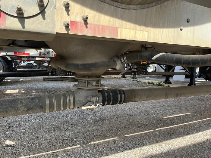 Used 2015 Heil 1040 cu.ft.