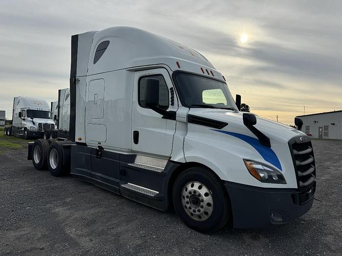 Used 2020 Freightliner PT126 Sleeper