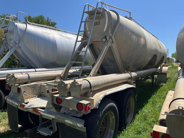 Used 2015 Heil Pneumatics