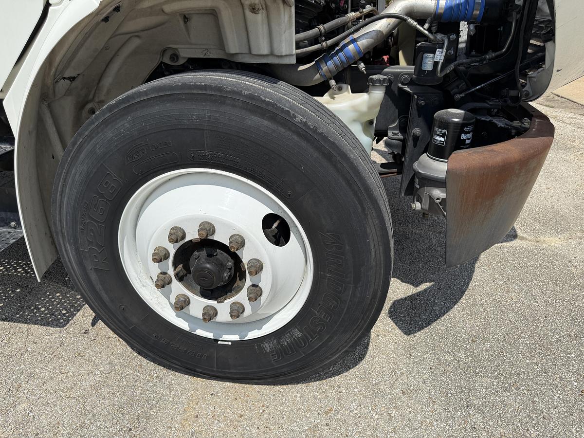 Used 2020 Freightliner M2 106