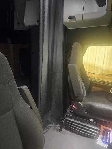 Used 2024 Freightliner Cascadia PT126 Sleeper