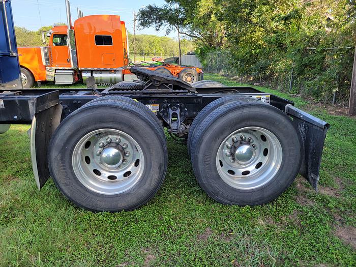 Used 2023 Peterbilt 389