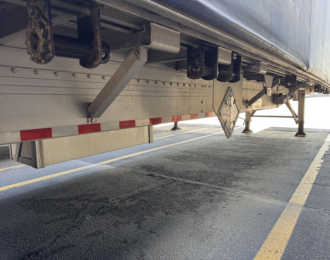 Used 2018- 50' Reitnouer Max Lite All Aluminum W/Rolling Tarp System & Front Lift Axle