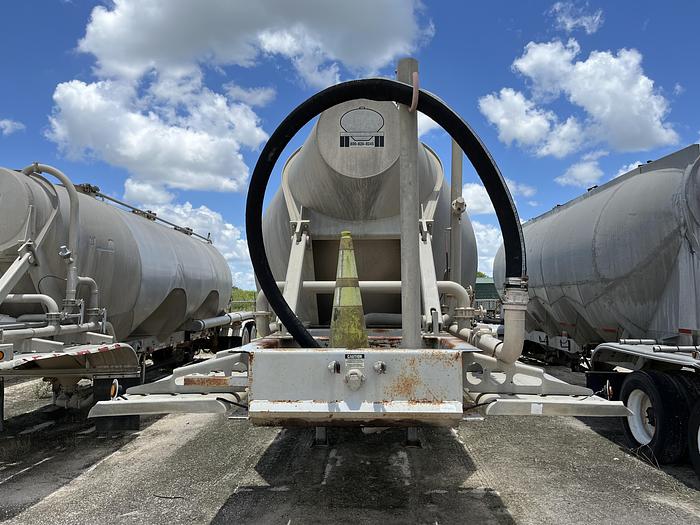 Used 2012 Vantage 1000 cu.ft.