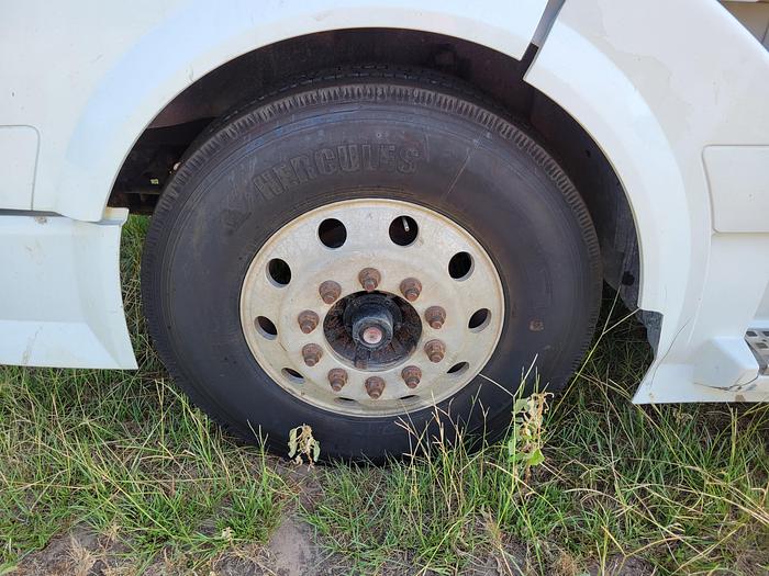 Used 2008 VOLVO Dump Truck