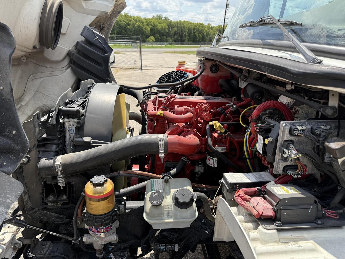 Used 2020 Freightliner M2 106